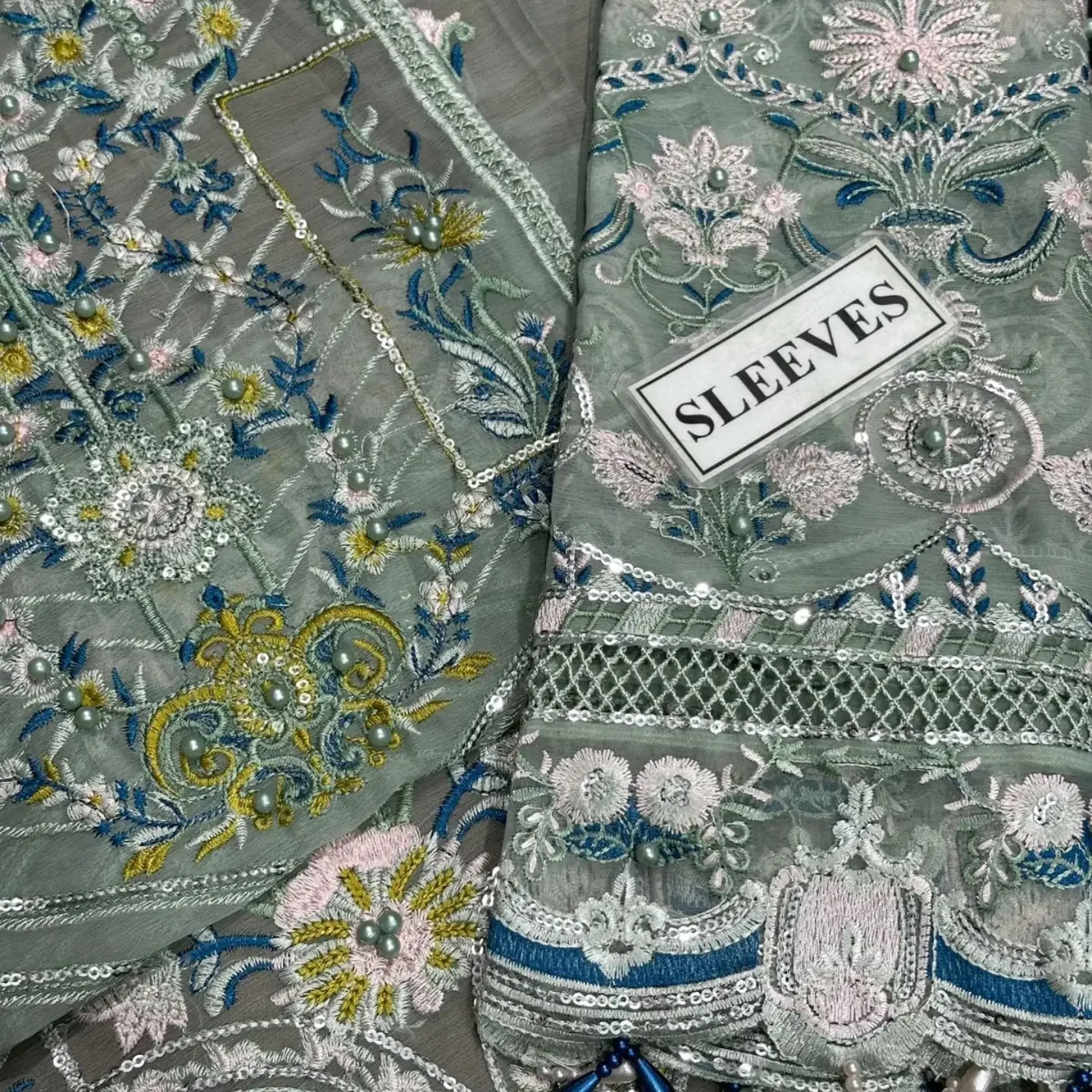 Ahmozi Presenting Adan Libas Chiffon Embroidered Unstitched — clothing image 3