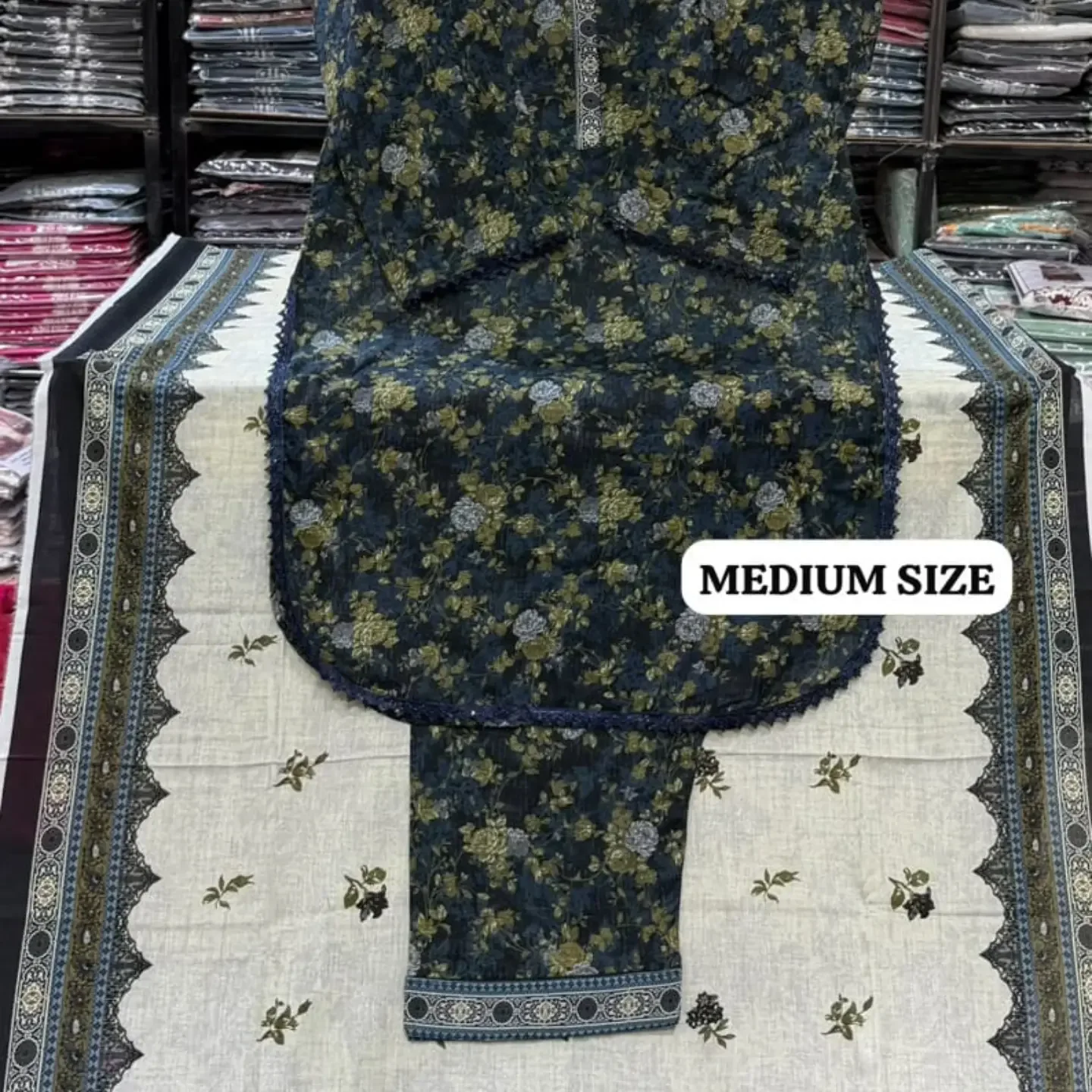 BIN SAEED STITCHED COLLECTION Original 3pc Printed lawn Co — clothing image 16