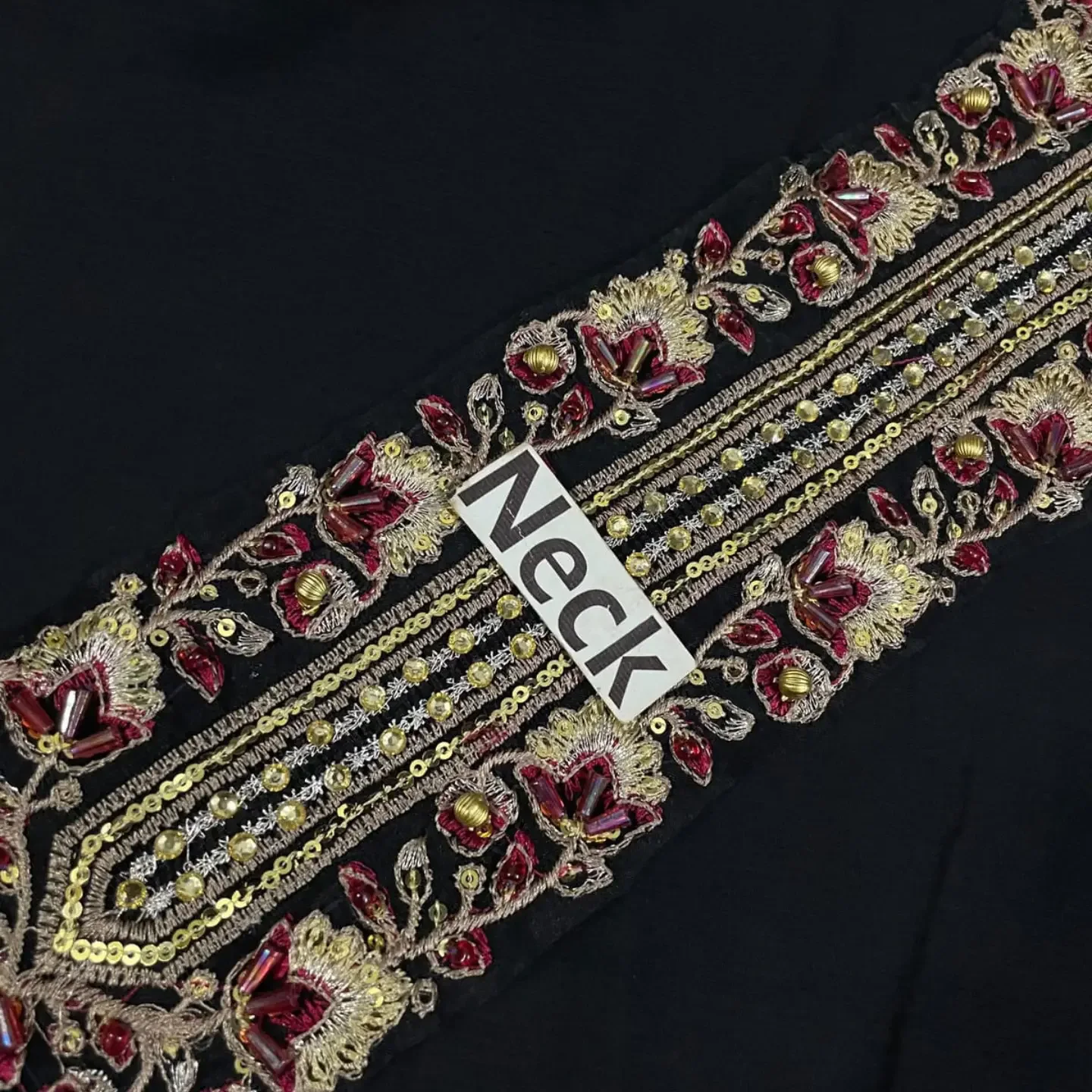Brand IZNIK Suit Details - Chiffon Front or Back Heavy E — clothing image 5