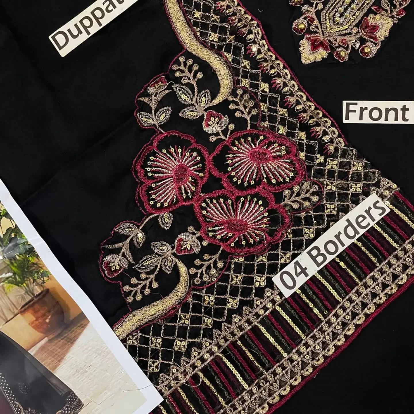 Brand IZNIK Suit Details - Chiffon Front or Back Heavy E — clothing image 8