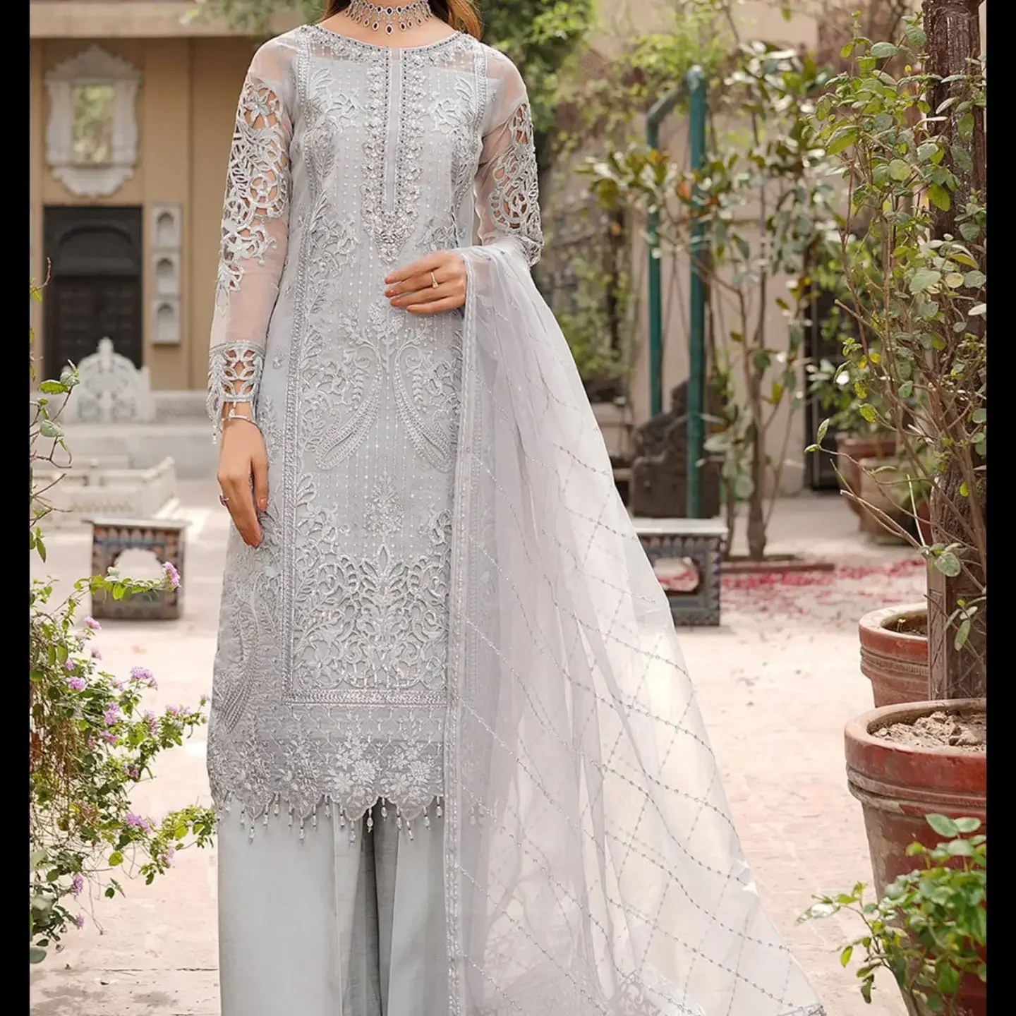 BRAND MARYAMS Material Organza, Malai Full Suit on Organza D — clothing image 1
