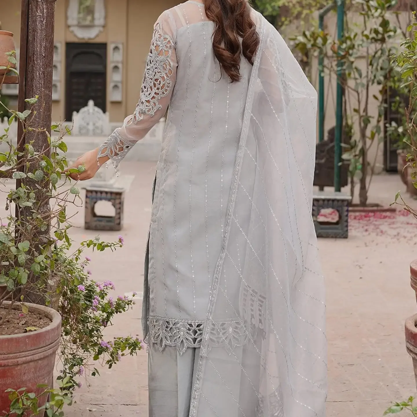 BRAND MARYAMS Material Organza, Malai Full Suit on Organza D — clothing image 3