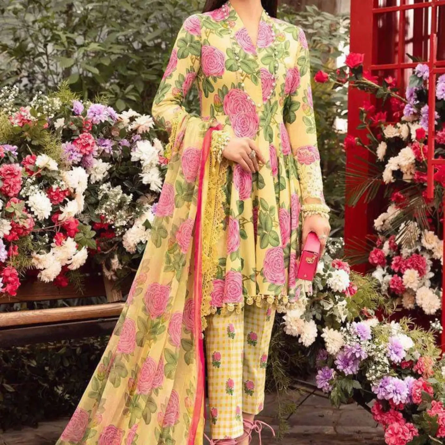 Brand mix sale live now Fabric Details Lawn & Chiffon • — clothing image 17