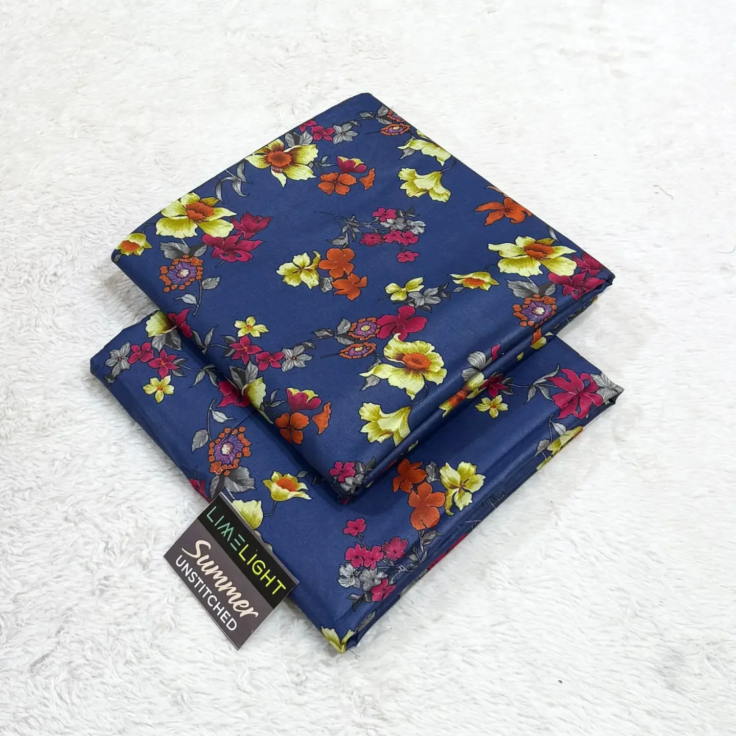 LIMELIGHT Original 2pc Unstitched Printed lawn Collection — clothing image 2