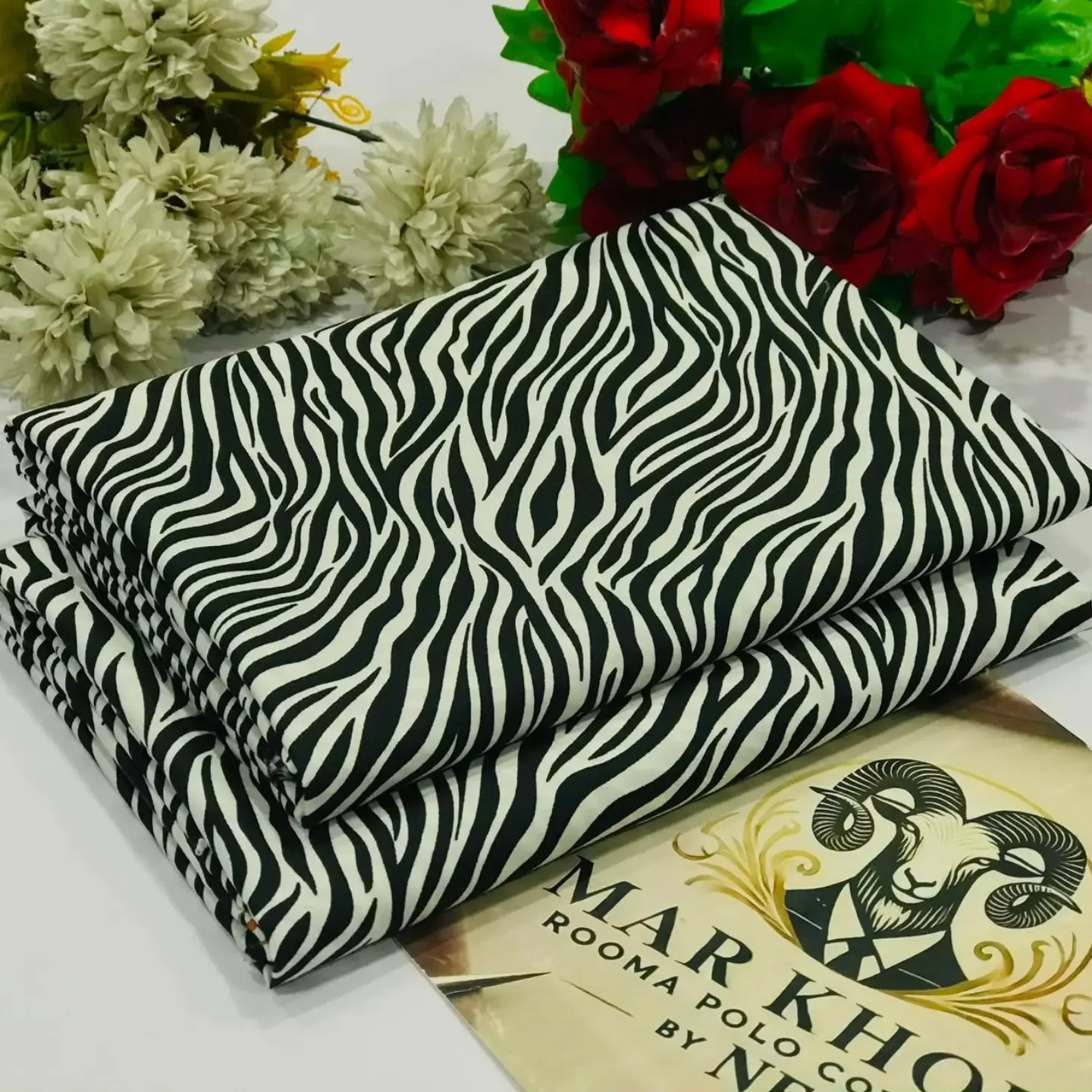 Markhor Rooma Polo CottonTM Offers you a stunning Floral Pr — clothing image 20