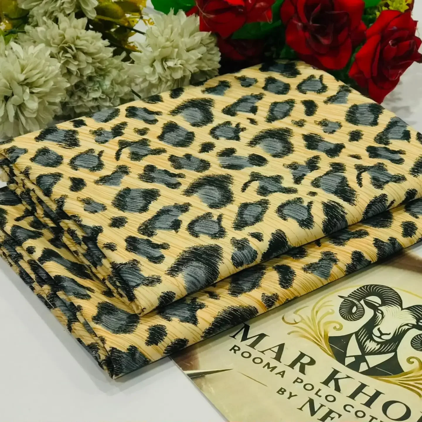 Markhor Rooma Polo CottonTM Offers you a stunning Floral Pr — clothing image 1