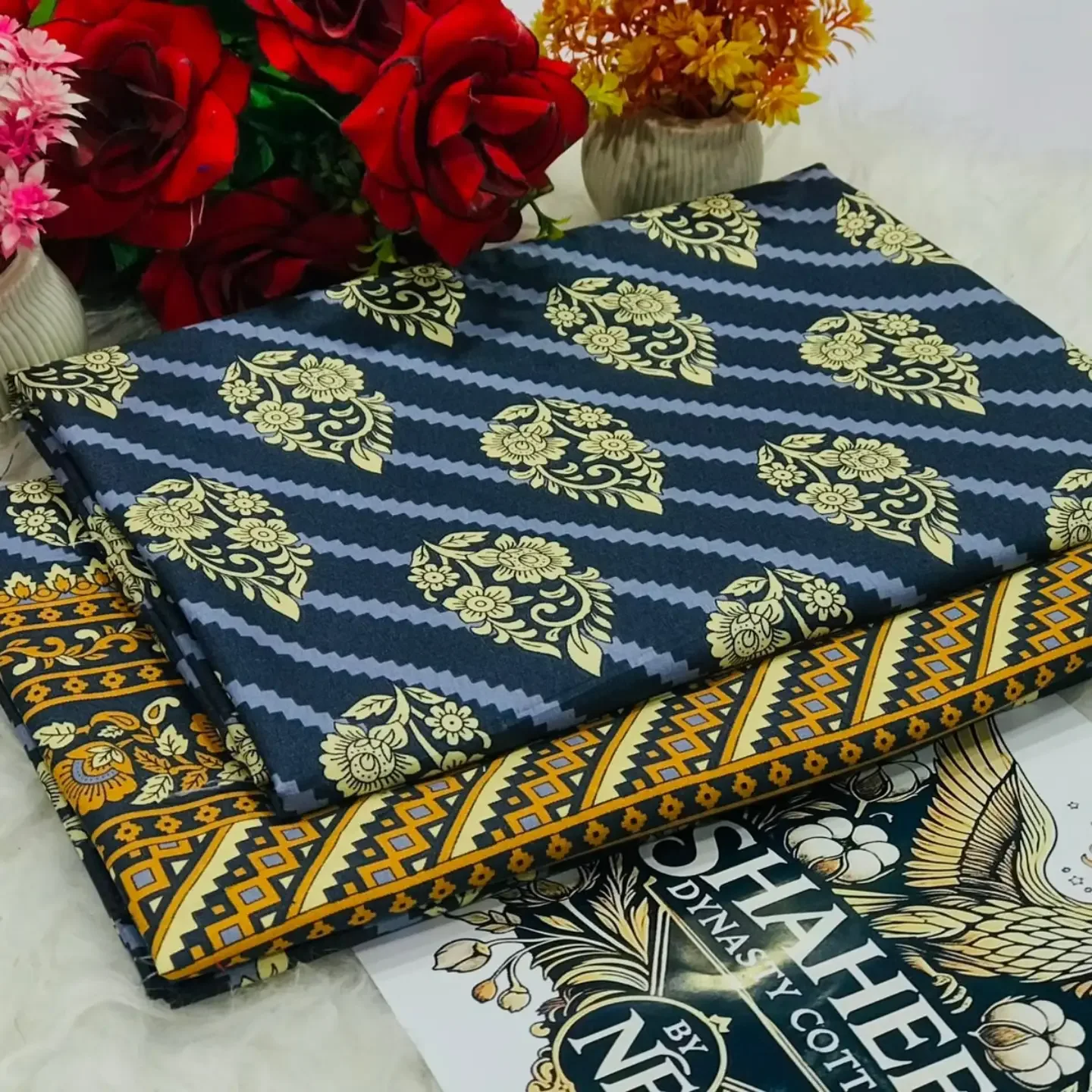 Markhor Rooma Polo CottonTM Offers you a stunning Floral Pr — clothing image 3