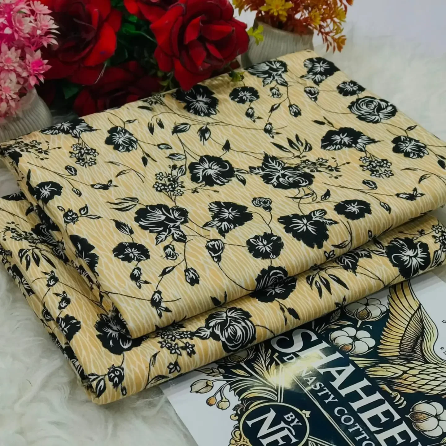 Markhor Rooma Polo CottonTM Offers you a stunning Floral Pr — clothing image 13