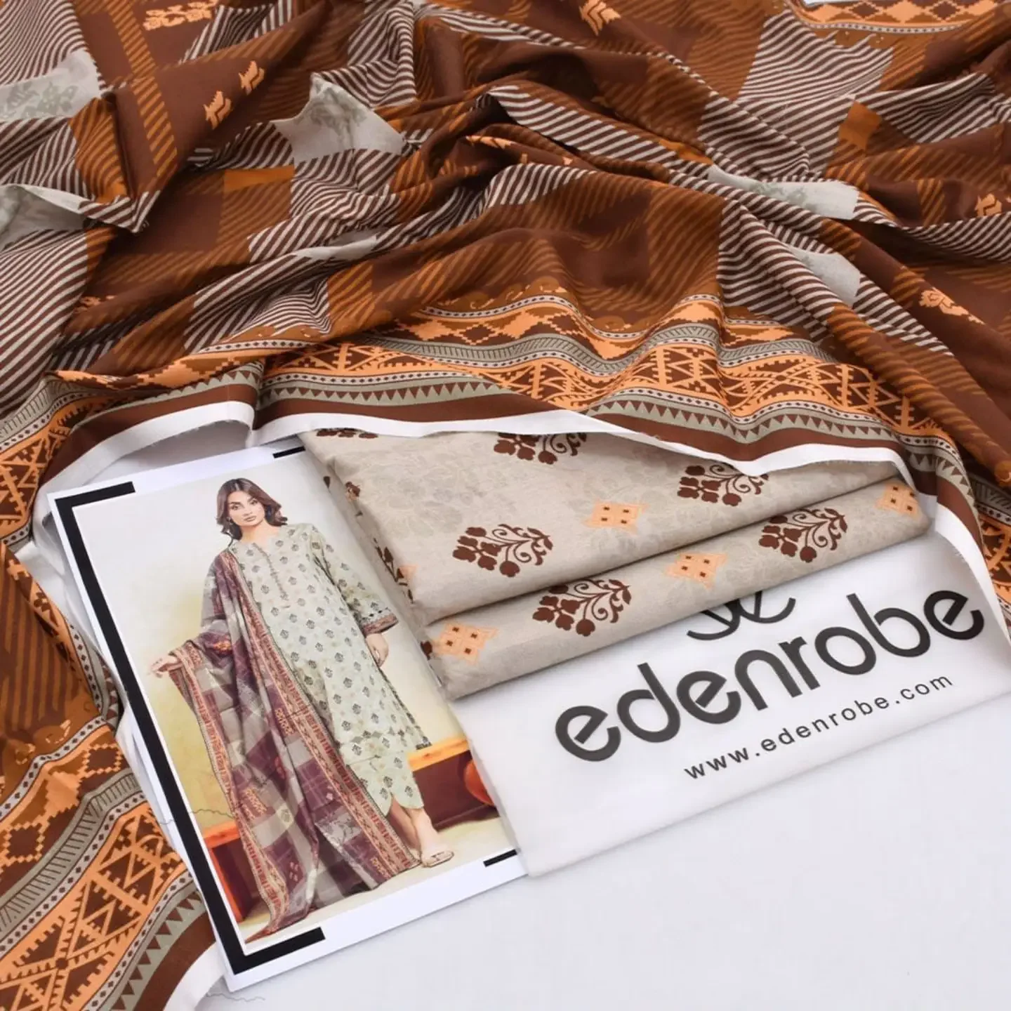 MIX BRAND 3pc Unstitched Printed LAWN Collection Fabric LAWN — clothing image 12