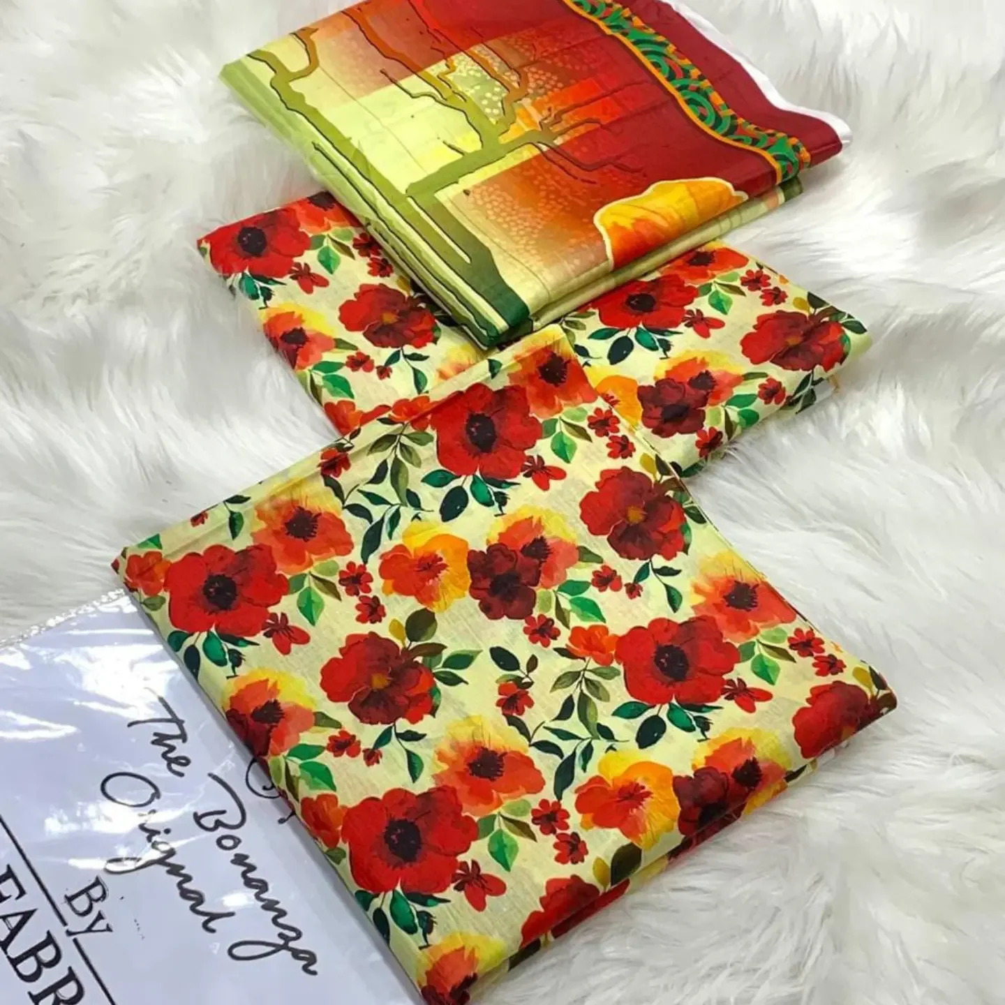 MIX BRAND 3pc Unstitched Printed LAWN Collection Fabric LAWN — clothing image 7