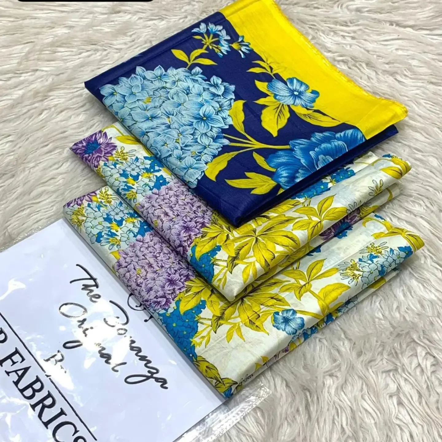 MIX BRAND 3pc Unstitched Printed LAWN Collection Fabric LAWN — clothing image 18