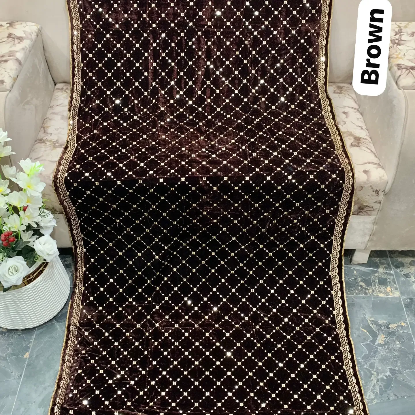 NEW ARRIVAL'S VELVET SHAWL'S COLLECTION 2026-27 BRAND NAME B — clothing image 1